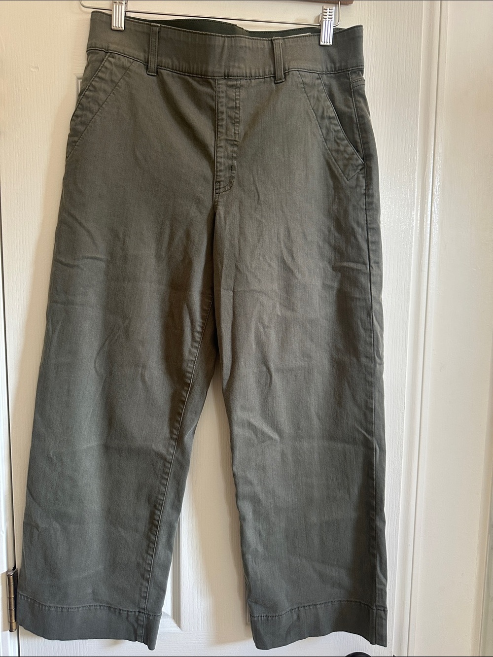 Wide Leg Women's Pants in Olive Green